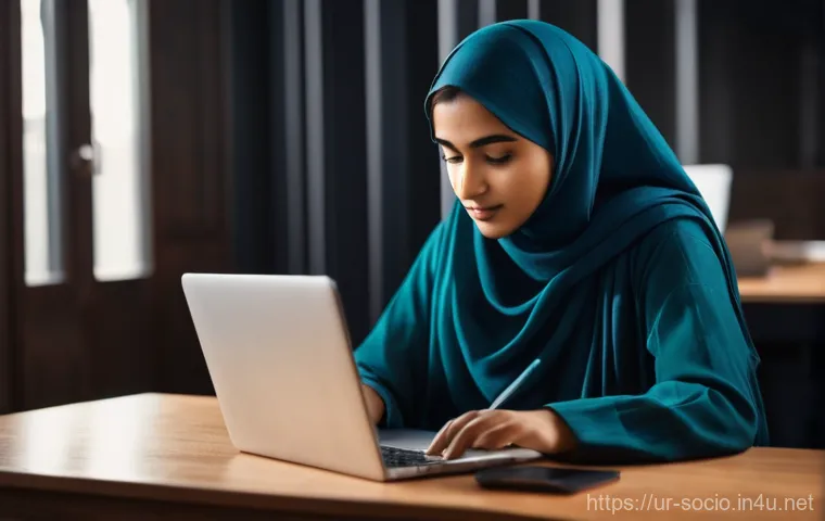 사회적 제도와 법률 변화 - **Prompt for Digital Privacy and Empowerment:**
"A young adult from an Urdu-speaking community, ...